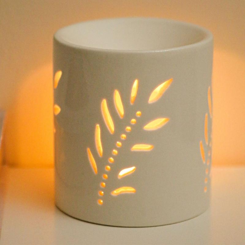 محارق الزيوت العطرية ، محارق ت - مراجعة Home Fragrance Oil Burner وسعره
