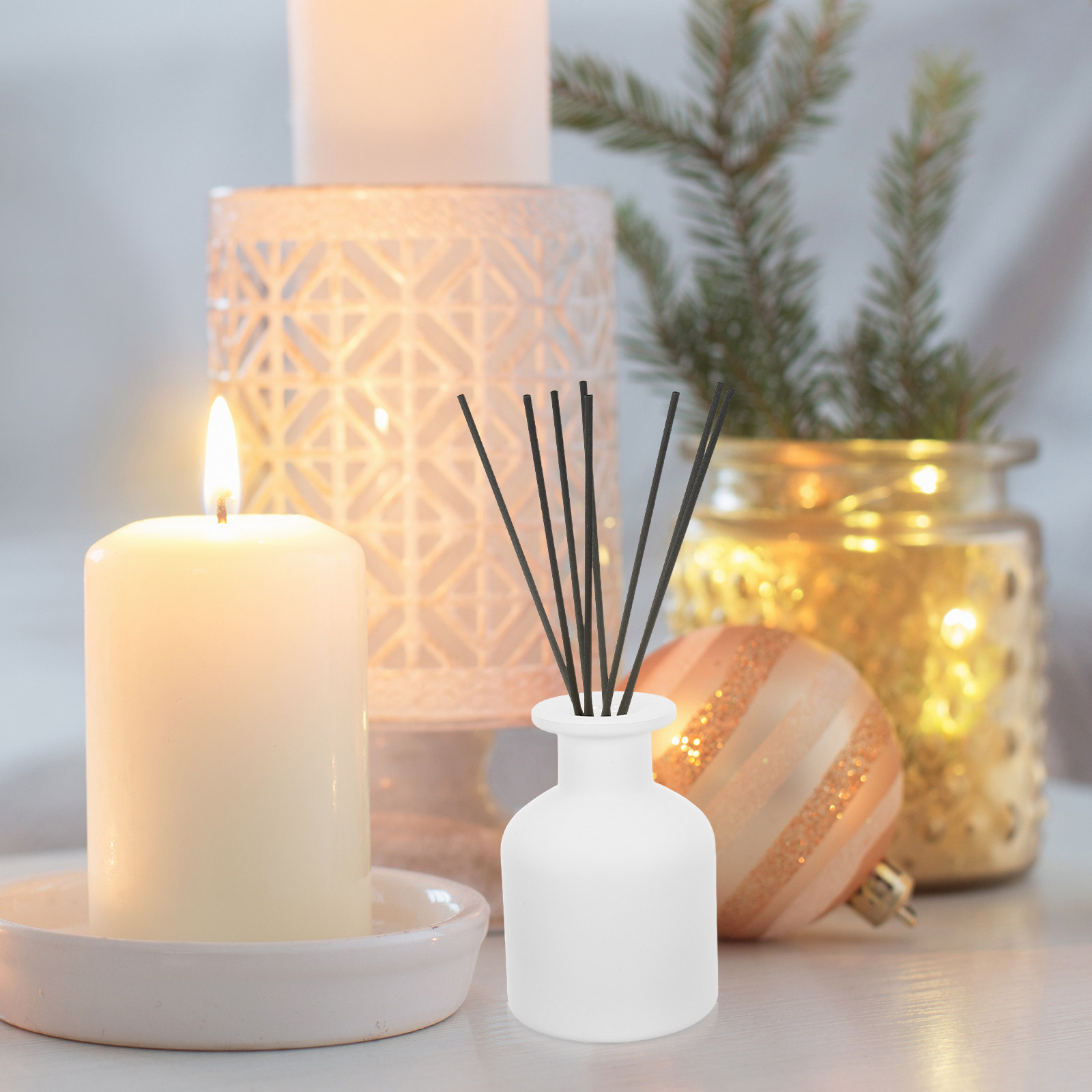 قطعتان من زجاجات العطر الزجاجي - مراجعة Home Fragrance Jar وسعره